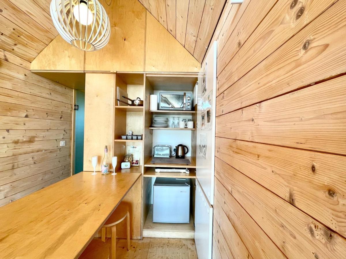 Lushna 8 Petite At Lee Wick Farm Cottages And Glamping Clacton-on-Sea Buitenkant foto
