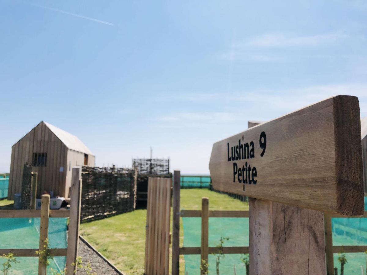 Lushna 8 Petite At Lee Wick Farm Cottages And Glamping Clacton-on-Sea Buitenkant foto