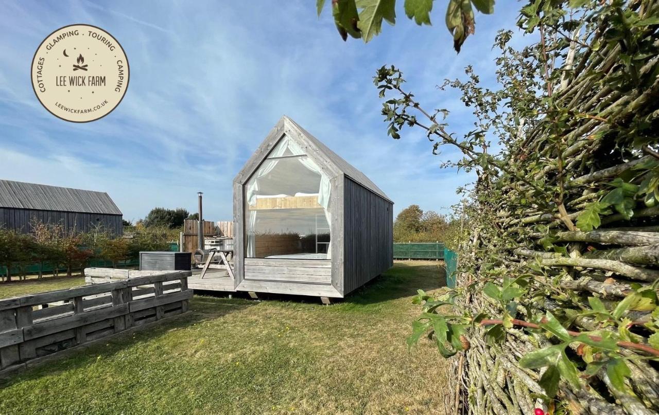 Lushna 8 Petite At Lee Wick Farm Cottages And Glamping Clacton-on-Sea Buitenkant foto
